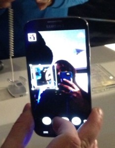 Samsung Galaxy S4 - Tech We Like - Dual Shot