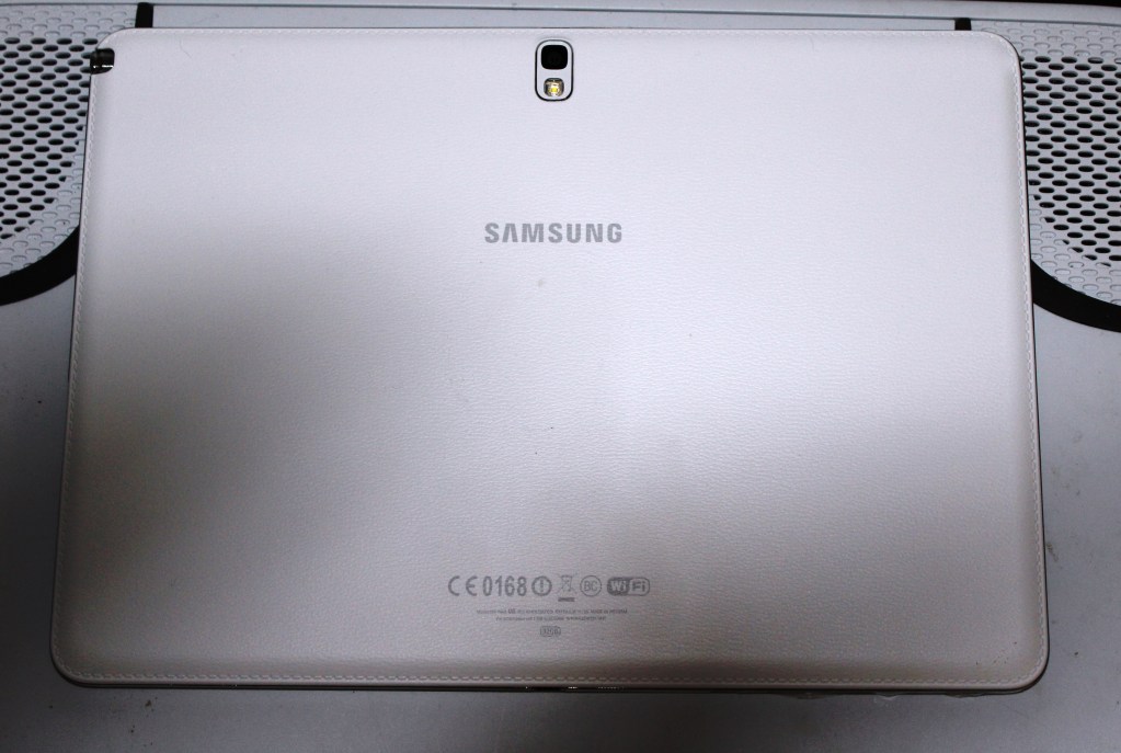 Samsung Galaxy Note 10.1 2014 Edition Review - Tablet - Analie Cruz (4)