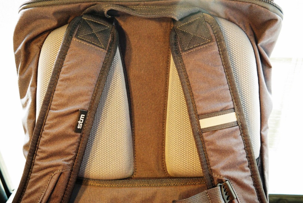 STM Bags - Drifter Backpack Review - Analie Cruz - TWL (10)